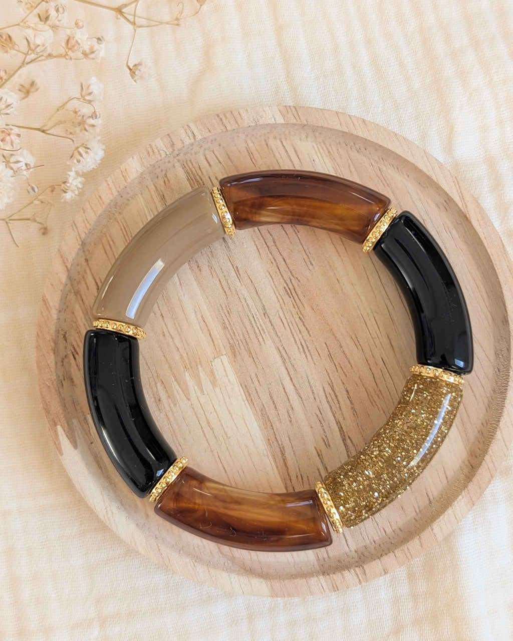 Bracelet perles tube Marie noir caramel loupe support en bois Créations bijoux la Tête dans les Nétoiles 