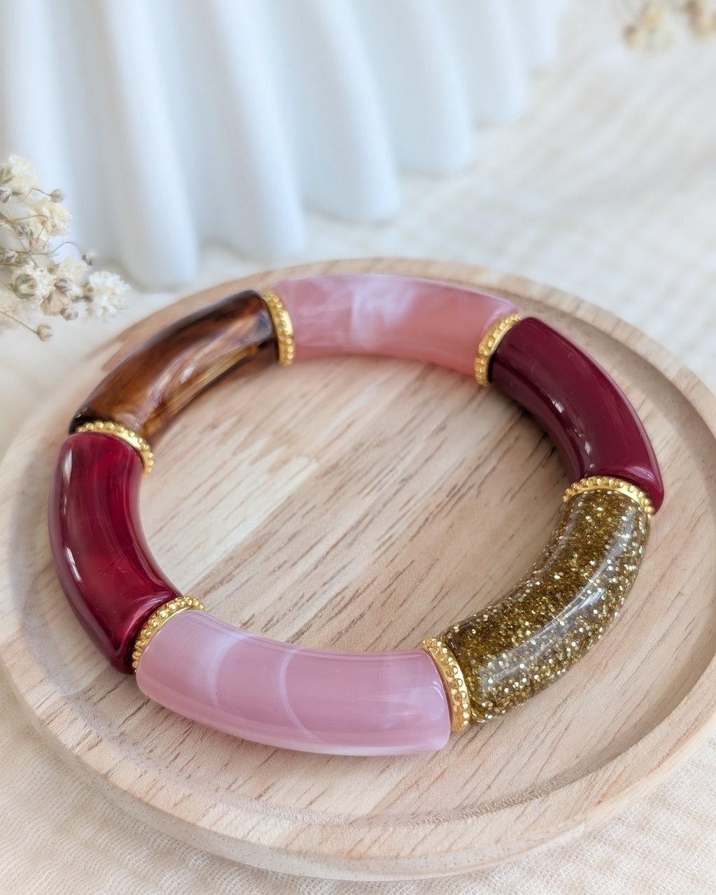 Bracelet perles tube grosse perle bordeaux rose glitter création artisanale la Tete dans les Nétoiles 