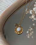 Collier long Anae pierre de gemme pierre de lune. Création La Tête dans les nétoiles