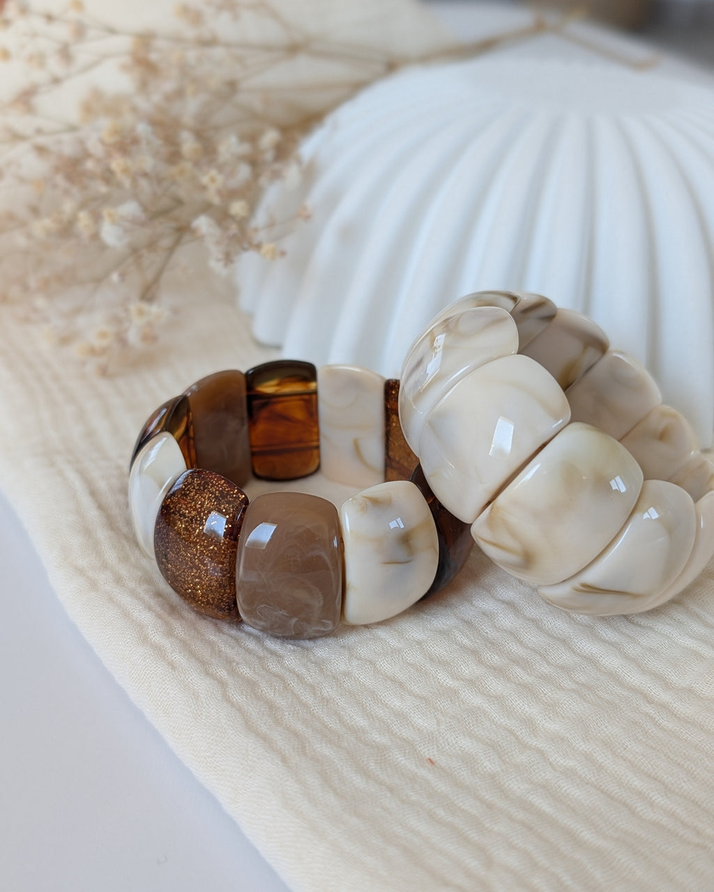 duo de bracelets Ysée nuances de marron et nougat marbré. Créations La Tête dans les Nétoiles