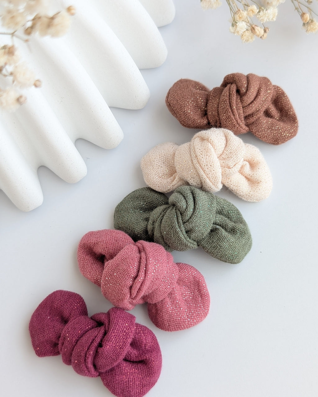 Noeud cheveux en gaze de coton scintillante. barrette enfant cousus main La Tête dans les Nétoiles