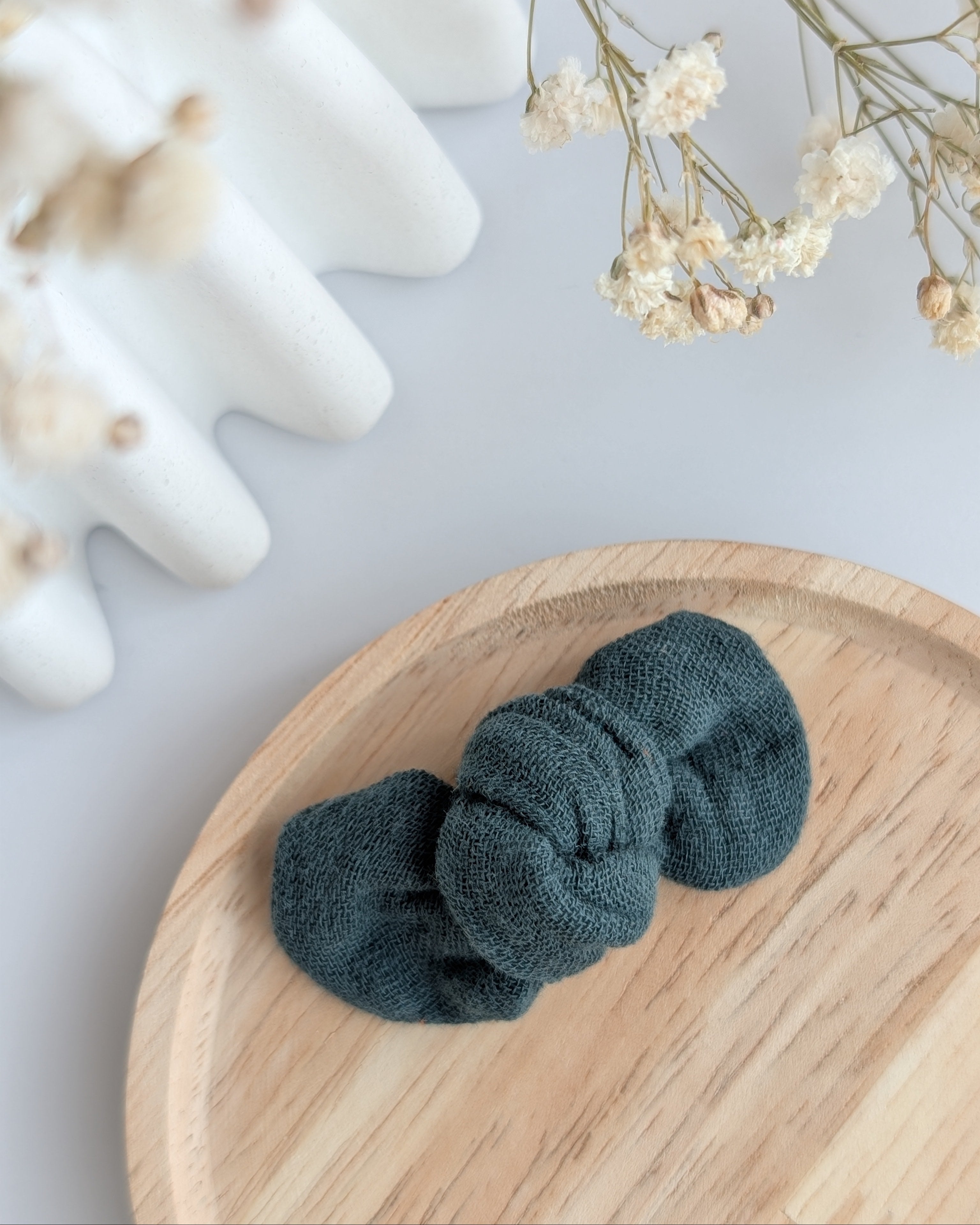  noeuds cheveux en gaze de coton vert forêt. Noeud Romie Cousu en Vendée La Tête dans les Nétioiles