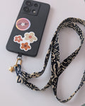 Cordon de téléphone en tissu blockprint - bleu marine crème tie and dye